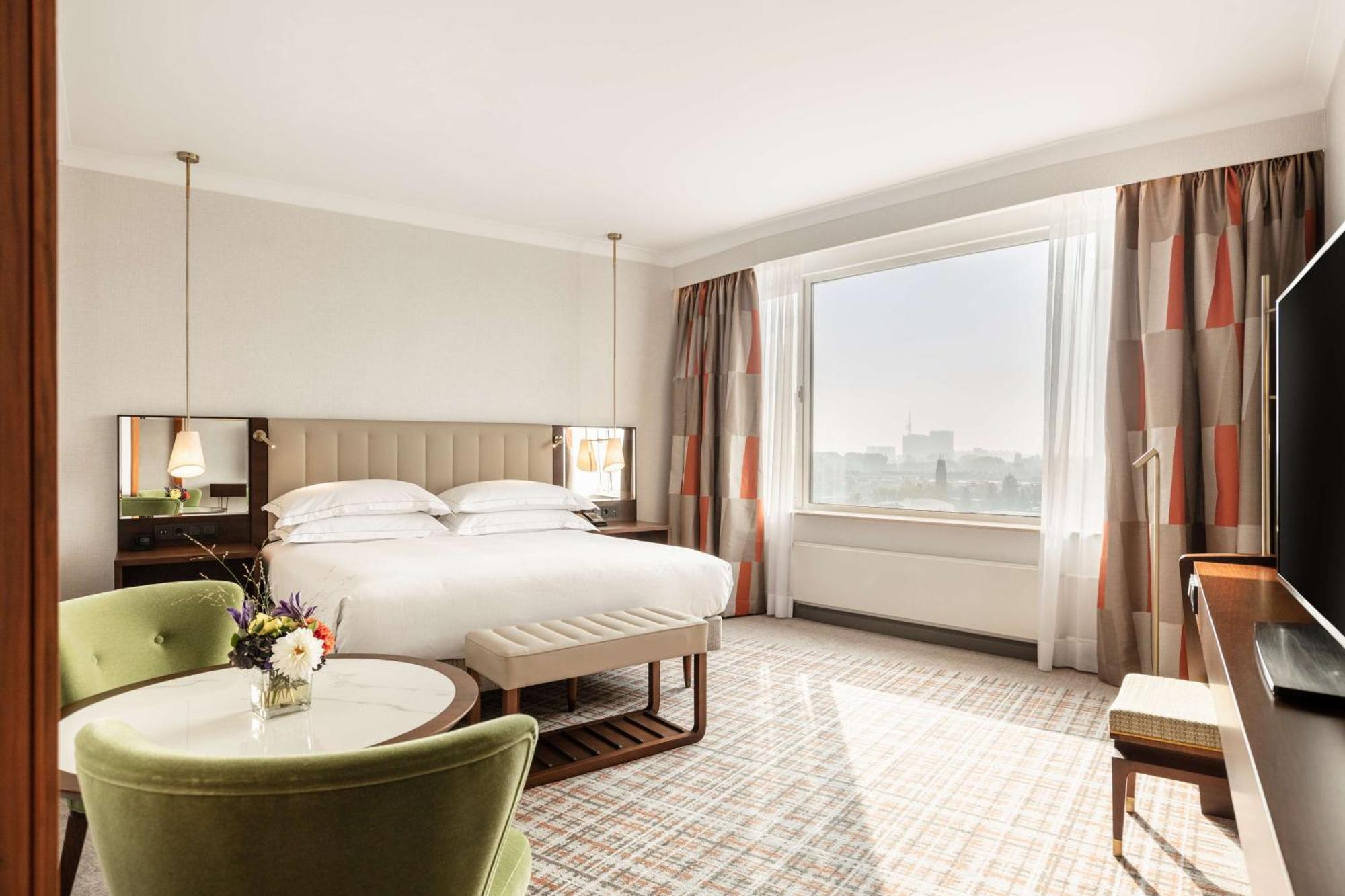 Executive King Room,1516428376:JPEG