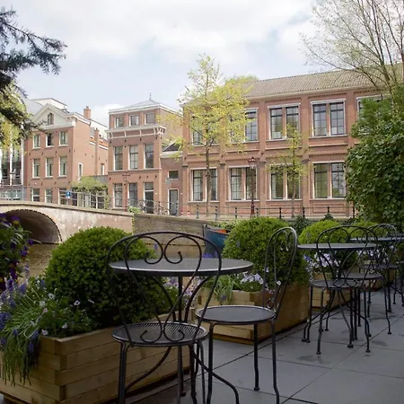 Amsterdam Canal Hotel-3